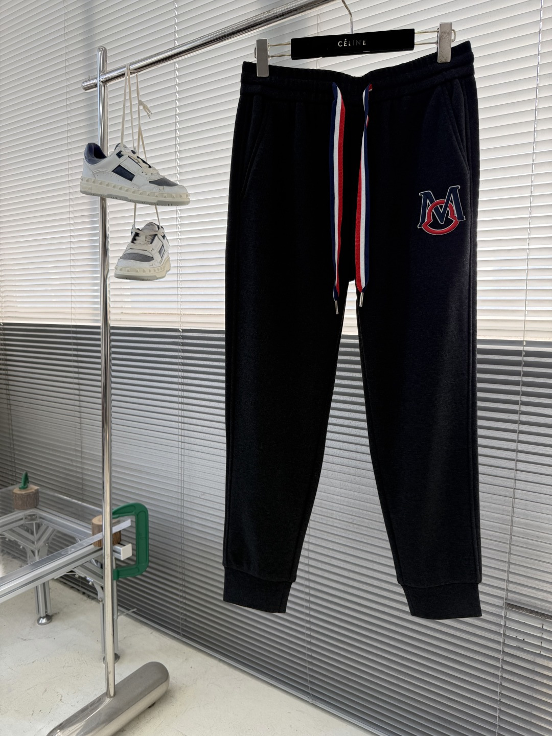 _dim9sfty_WVuOuf6skPBZxmpWsM4tFlGx3Nkz3g