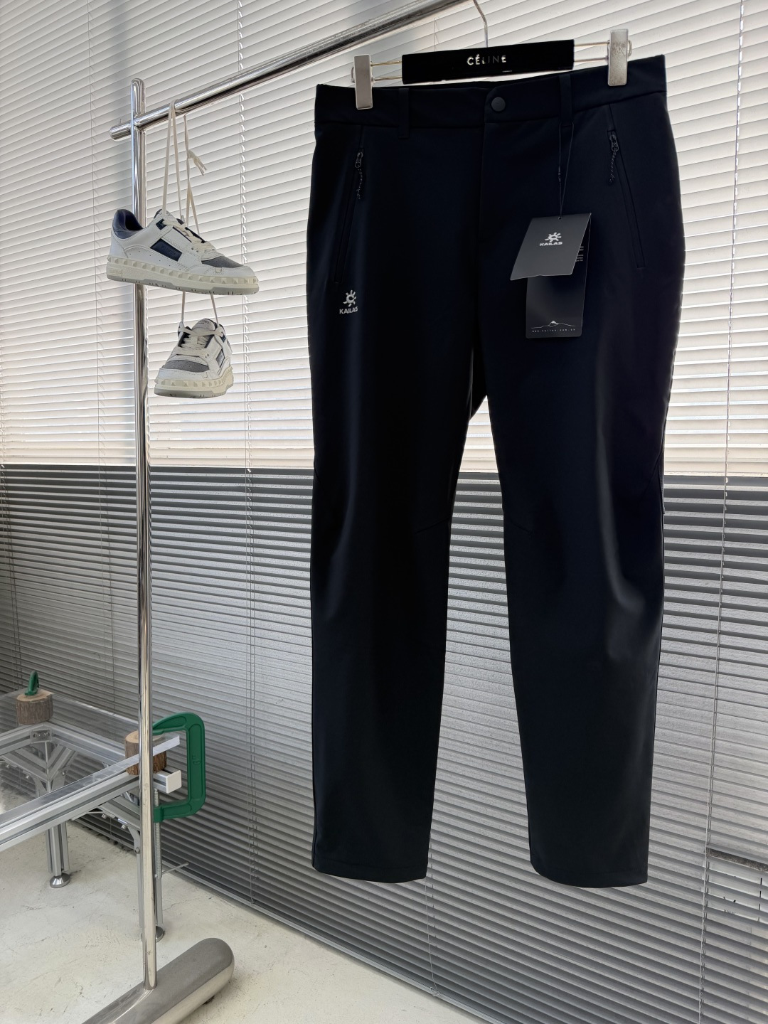 _d6O9sIyXxM327nLnKqR0K8jyApZAiLTOMSLMcgA