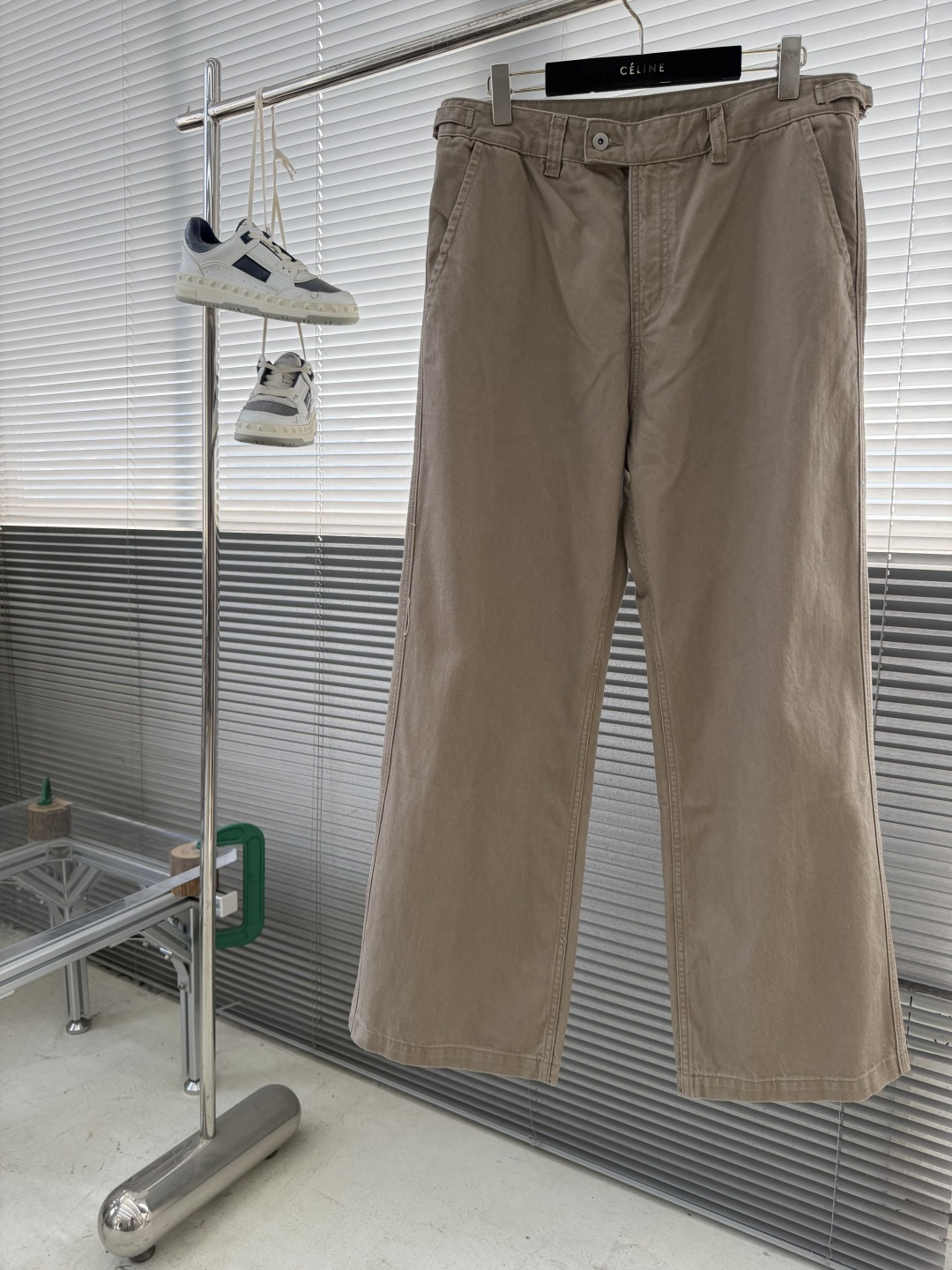 _dkM9soPVBO3FOU4CCeZMsloYc5x33qjUJkiDbYQ