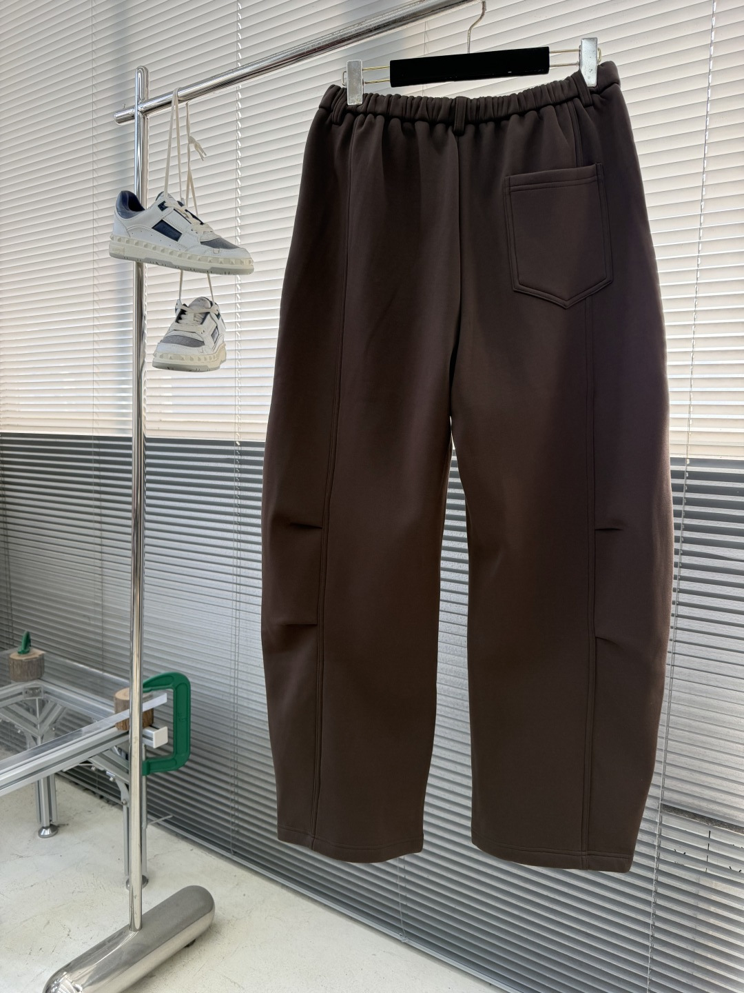 -CELIN 2026早春新款章仔logo刺绣休闲运动卫裤，适合各种场合，百搭款式不挑人，懒人的必备单品