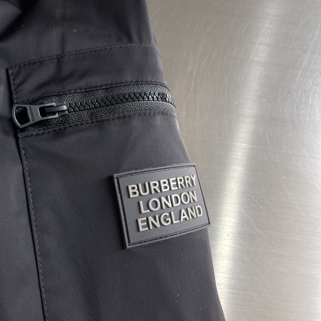 -BBR 26年春季夹克高定专柜面料辅料，透气舒适度高，细节无可挑剔，做工考究工艺复杂，内里搭配经典格纹