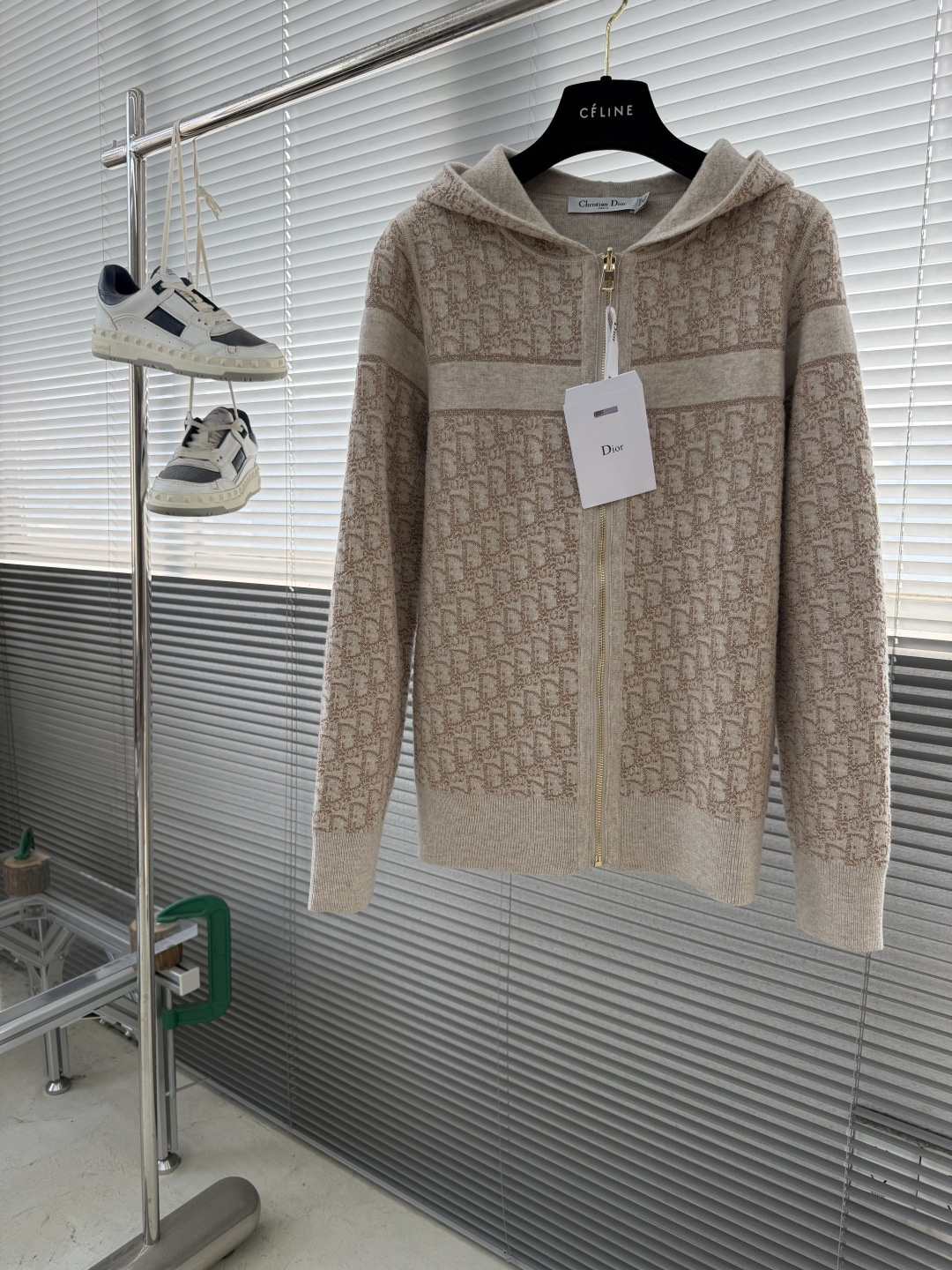 _dpy9s2XspXdPsCZQNc4e2b1miCF80rLIPuPNzlw