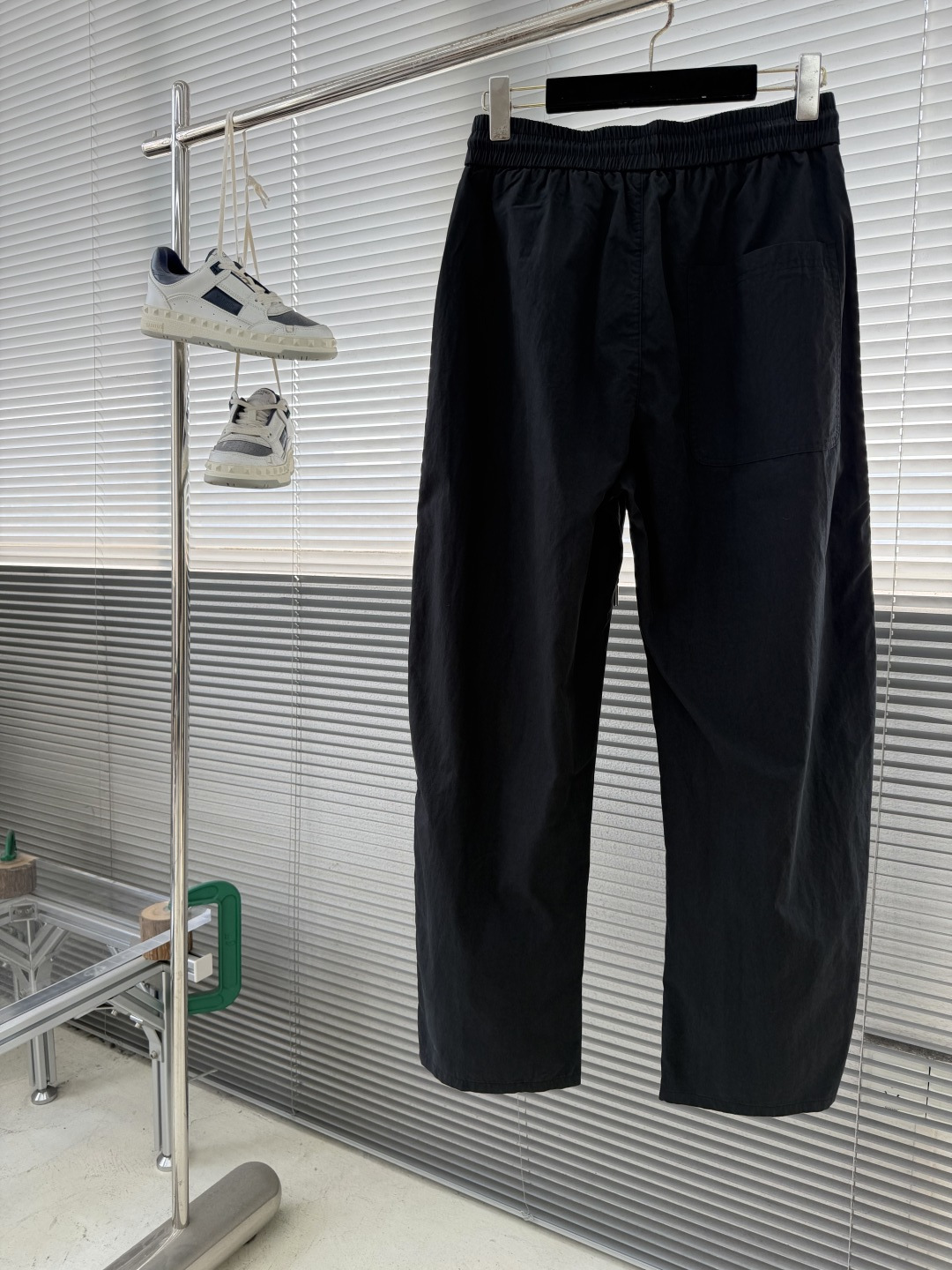 -Balenciag 2026春季最新爆款时尚休闲休闲裤 进口原版面料，独特设计，顶级刺绣工艺字母图案装