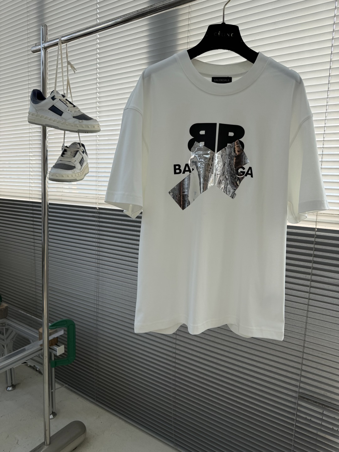 -Balenciag 2026春夏新款短袖T恤定制纯棉字母logo贴布印花 码数：M L XL XXL