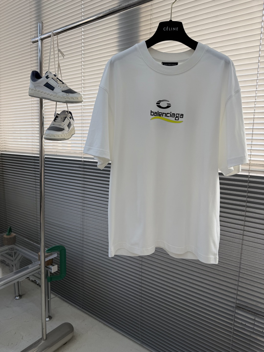 -Balenciag 2026春夏新款短袖T恤定制纯棉字母logo贴布印花颜色：黑色 白色 码数：M L