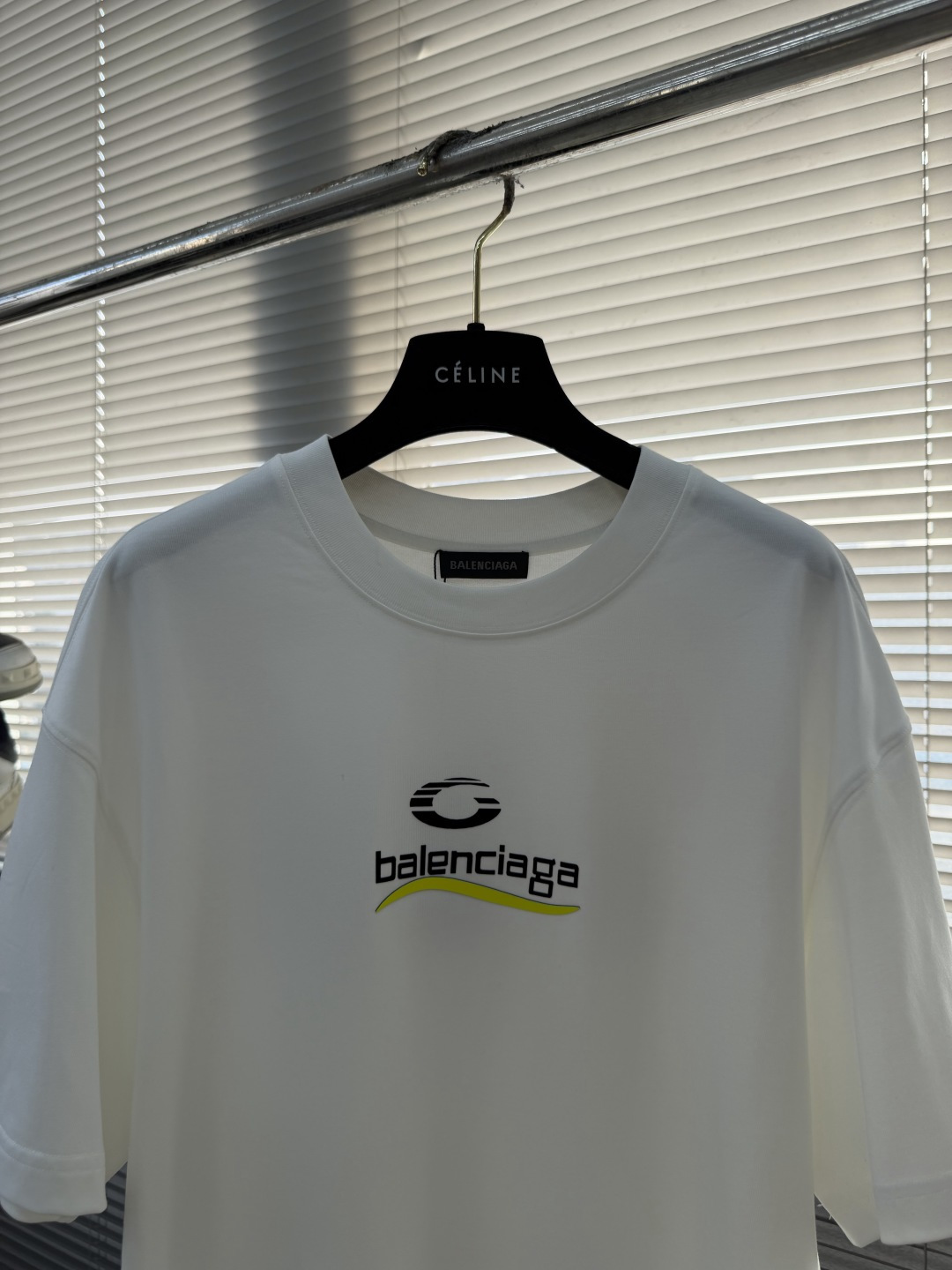 -Balenciag 2026春夏新款短袖T恤定制纯棉字母logo贴布印花颜色：黑色 白色 码数：M L