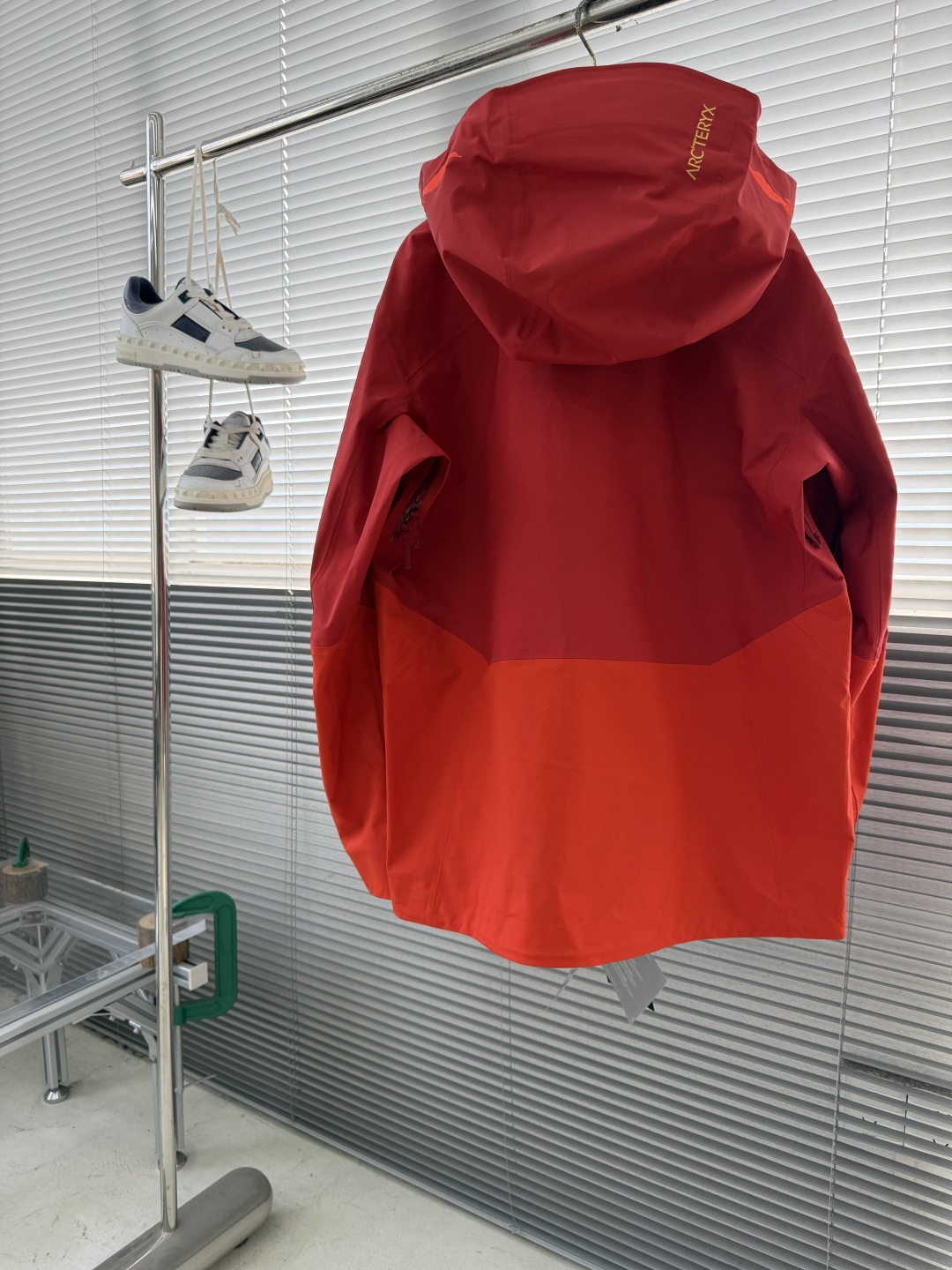 -🐦 鸟家 SV 马年限定冲锋衣众所周知 每年始祖*都会以十二生肖为思路出一款联名款的新年限定，今年也不