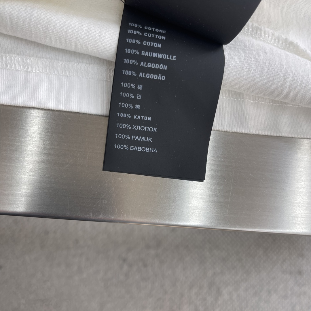 -PRAD 贴布绣字母‼️短袖T恤P家开春新款，圆领设计+高品质270g纯棉棉料，透气又舒适，夏天穿超合