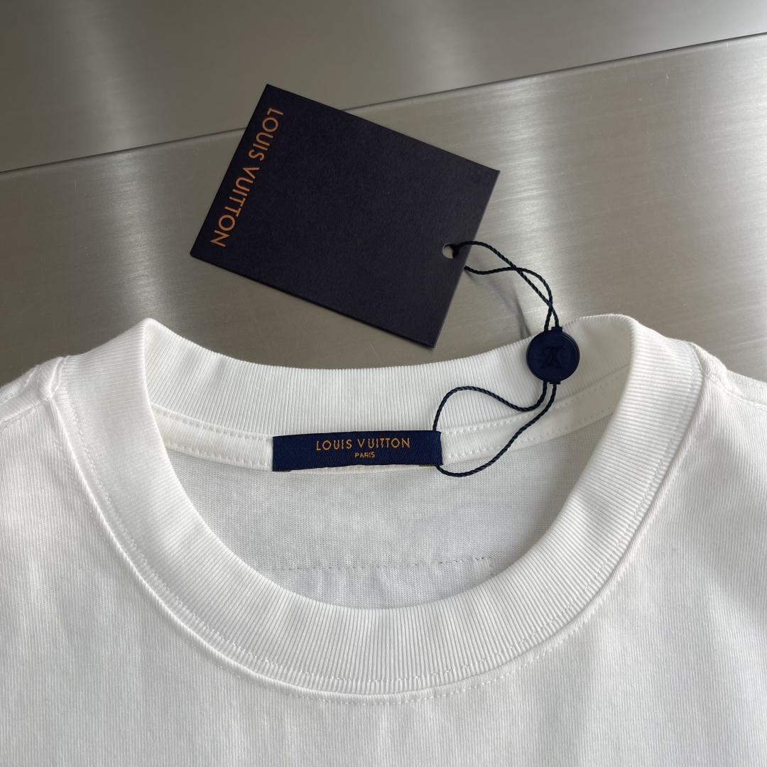 -驴牌 2026Ss最新工艺短袖。280g纯棉双纱，爆款现货。四季系列短袖，简约基础衣橱神器， 休闲百搭