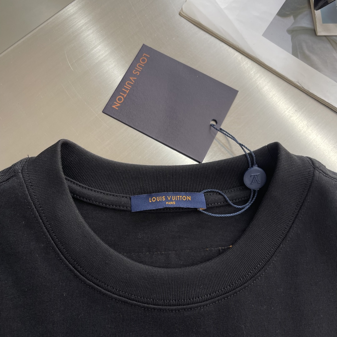 -驴牌 MONOGRAM 刺绣‼️短袖T恤刺绣Logo T恤 夏日衣橱的担当，270g纯棉面料，舒适与质