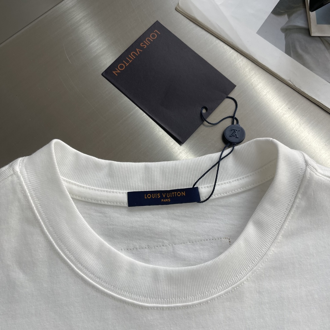 -驴牌 MONOGRAM 刺绣‼️短袖T恤刺绣Logo T恤 夏日衣橱的担当，270g纯棉面料，舒适与质