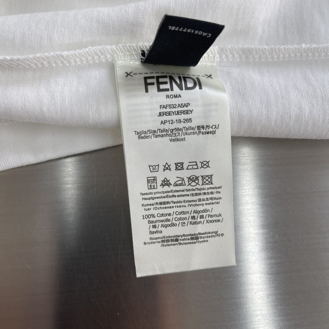 -FEND 100周年纪念款‼️T恤380g定制纯棉活性棉 面料透气舒适易清洗 正面3D双F字母刺绣图案