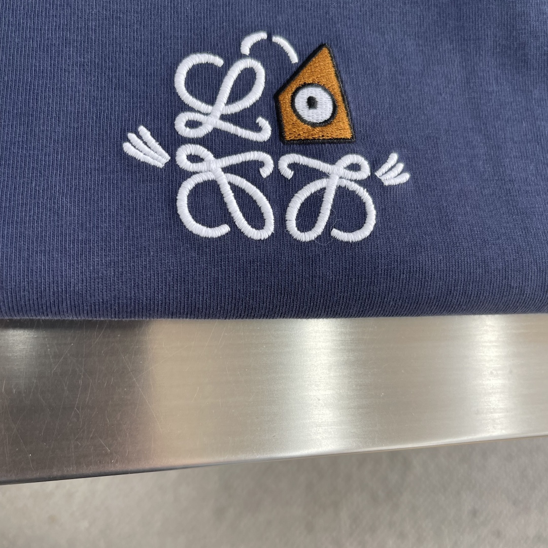 -LOEW 经典刺绣‼️短袖T恤Anagram刺绣 Logo超有辨识度，简约又有质感。高品300g纯棉面