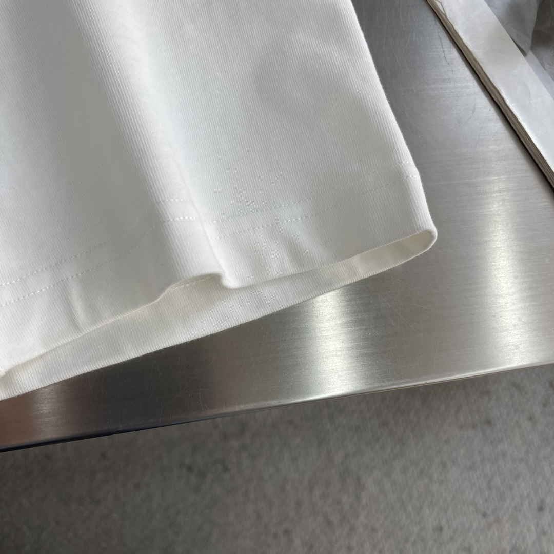 -LOEW 经典刺绣‼️短袖T恤Anagram刺绣 Logo超有辨识度，简约又有质感。高品300g纯棉面