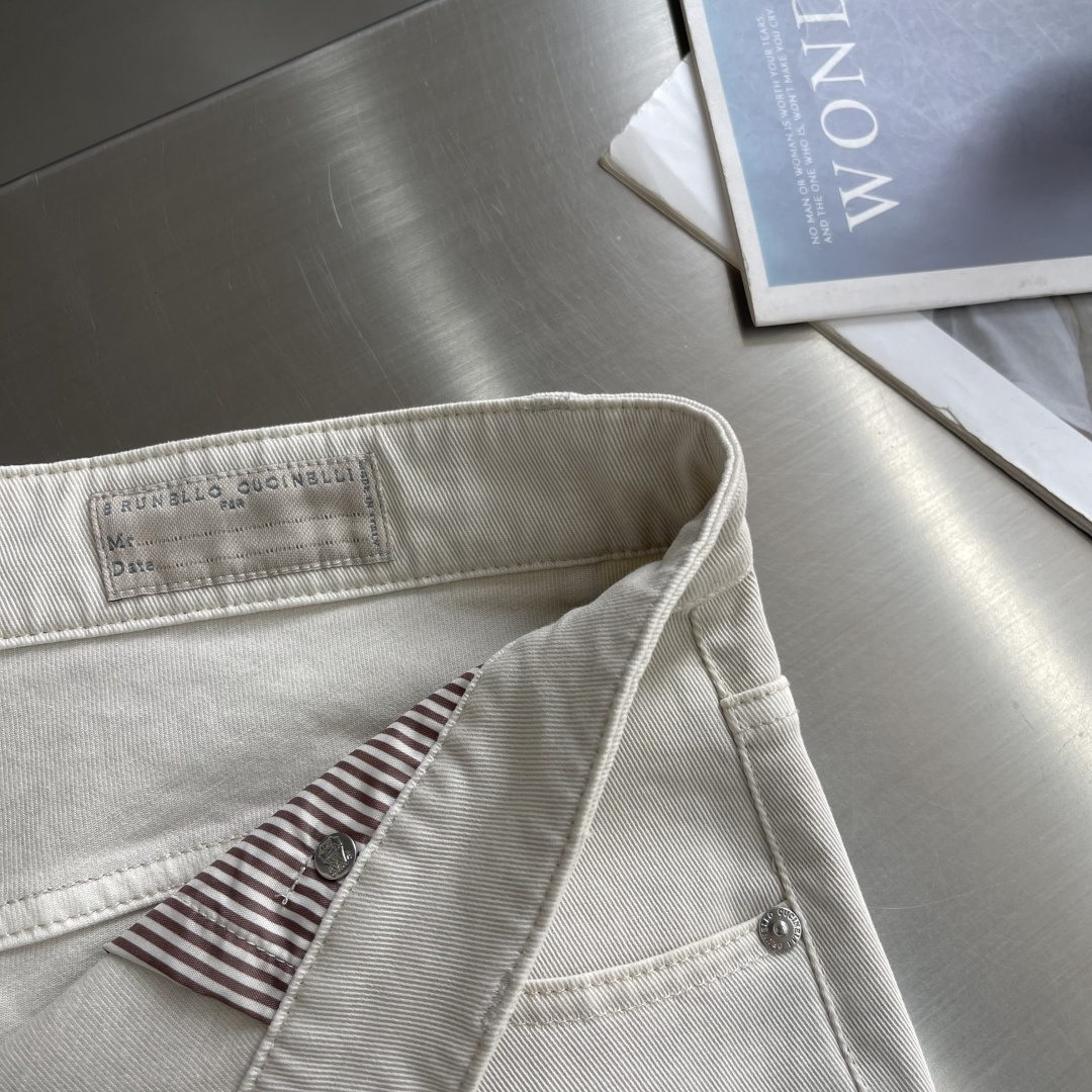 -BC 棉氨混纺修身五口袋牛仔裤意式剪裁与弹性舒适的现代绅士法则」品牌将意大利文艺复兴时期的匠人精神注入