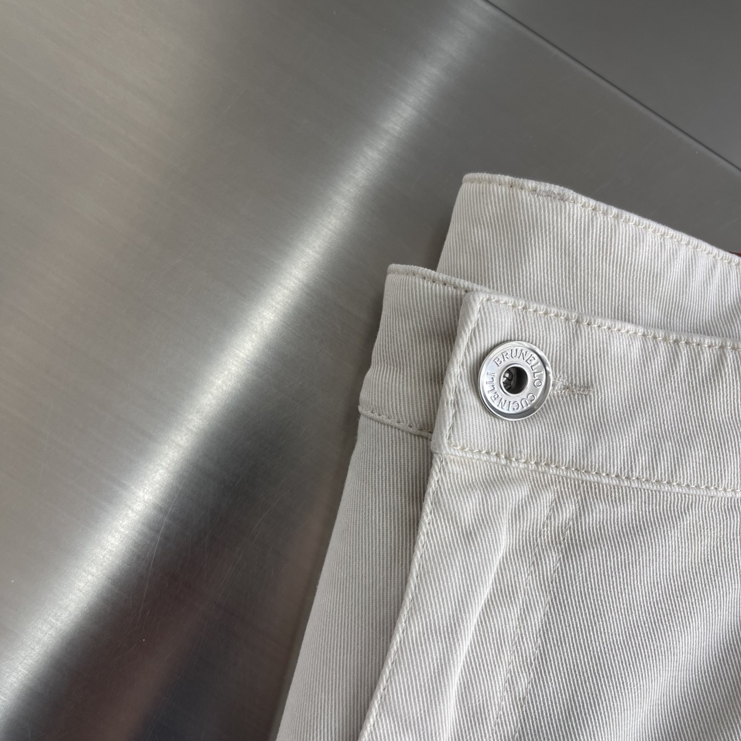 -BC 棉氨混纺修身五口袋牛仔裤意式剪裁与弹性舒适的现代绅士法则」品牌将意大利文艺复兴时期的匠人精神注入