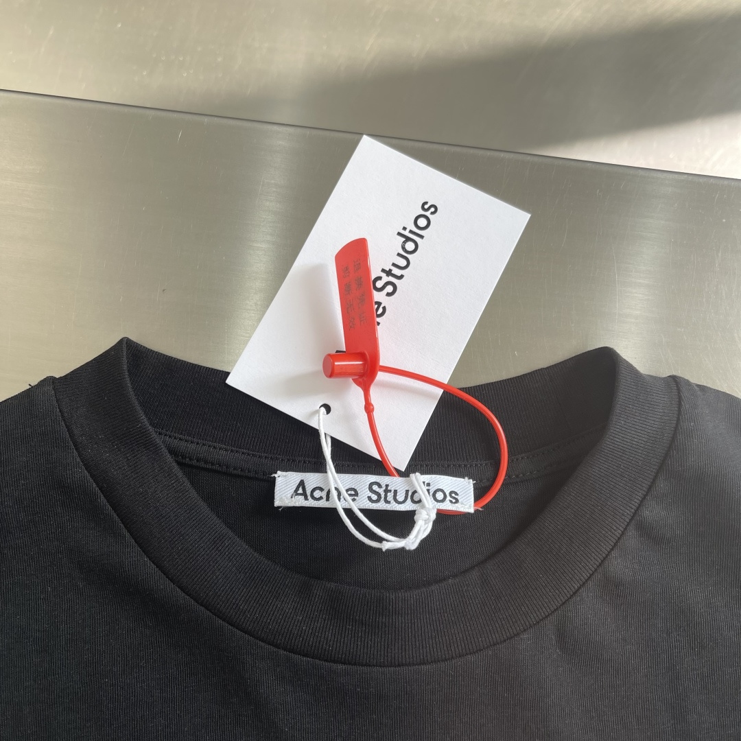 -Acne Studios 徽标口袋短袖定制云絮爽滑麻棉料 柔软细腻 舒适贴肤 用云絮白演绎高级白的克制