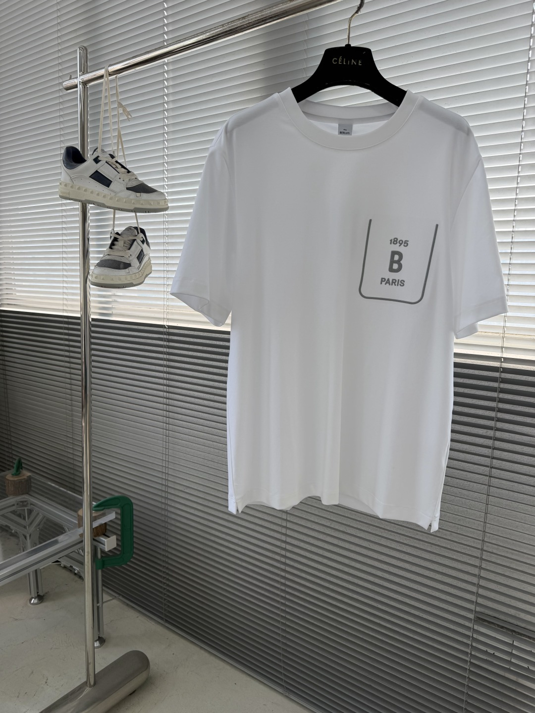 -BERLUT* 26春夏新款T恤这款短袖采用了双面液氨棉面料，处理后纤维更顺滑，手感软糯细腻，贴身穿无