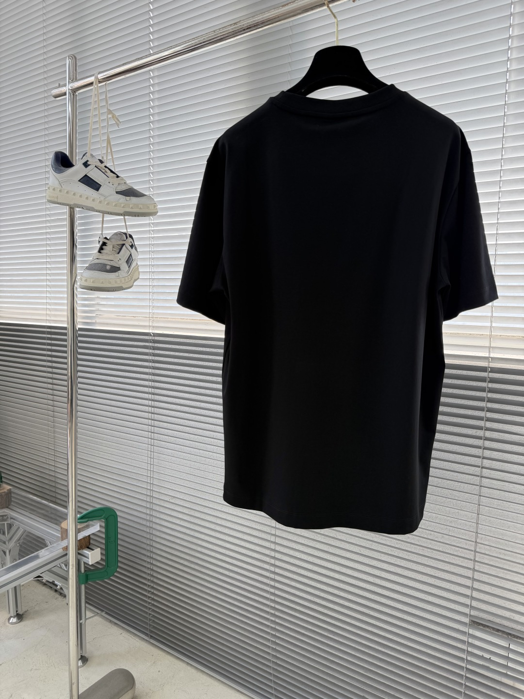 -BERLUT* 26春夏新款T恤这款短袖采用了双面液氨棉面料，处理后纤维更顺滑，手感软糯细腻，贴身穿无