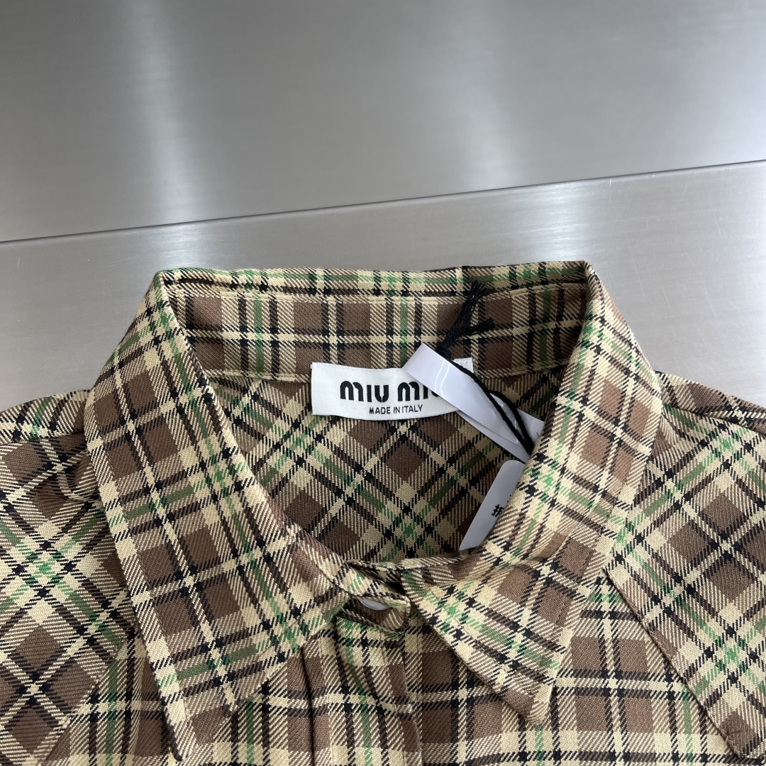-MIU MIU 26SS翻领单排扣长袖格子衬衫定制全棉格子面料定位裁床进口刺绣1：1订制辅料、配件尺码