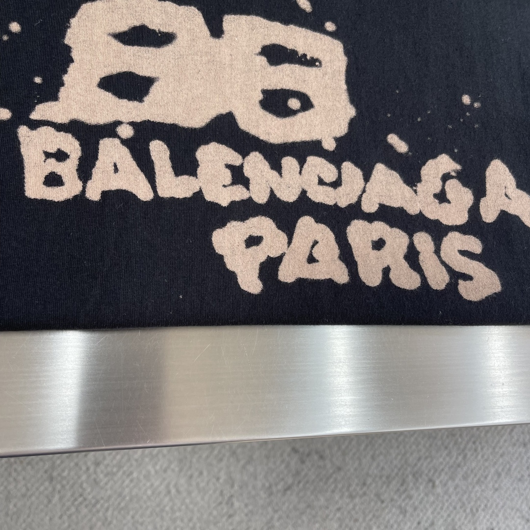 -BALENCIAG 经典圆领数码印花直喷短袖T恤230克100%活性黑极品棉340克十字罗纹面料酵洗数