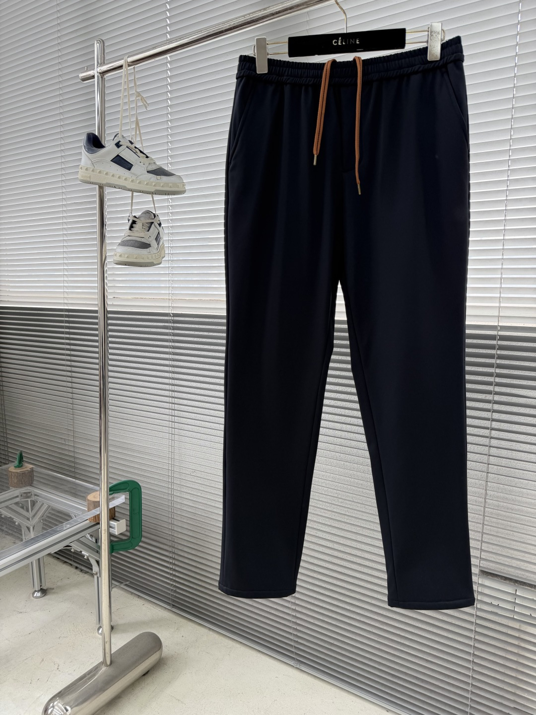 -冬日温暖！保暖系数拉满加厚款复合面料抽绳松紧腰设计休闲长裤Z ZEGB 冬日保暖神裤！加厚复合面料直接