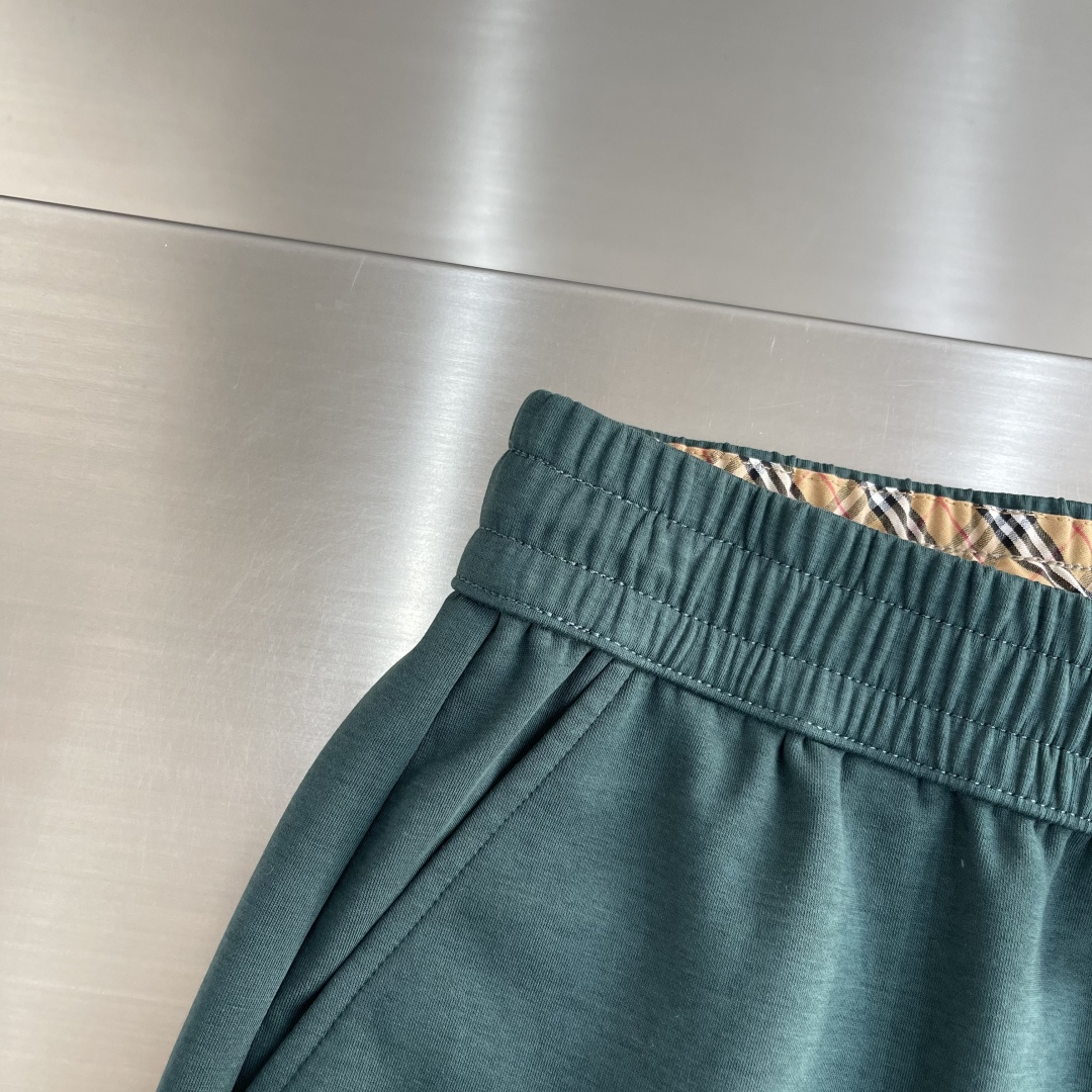 -BBR 2026春夏新款铜氨丝莫代尔休闲卫裤裤身上刺绣标志性品牌标识，客供定制品牌刻印五金配件，彰显品