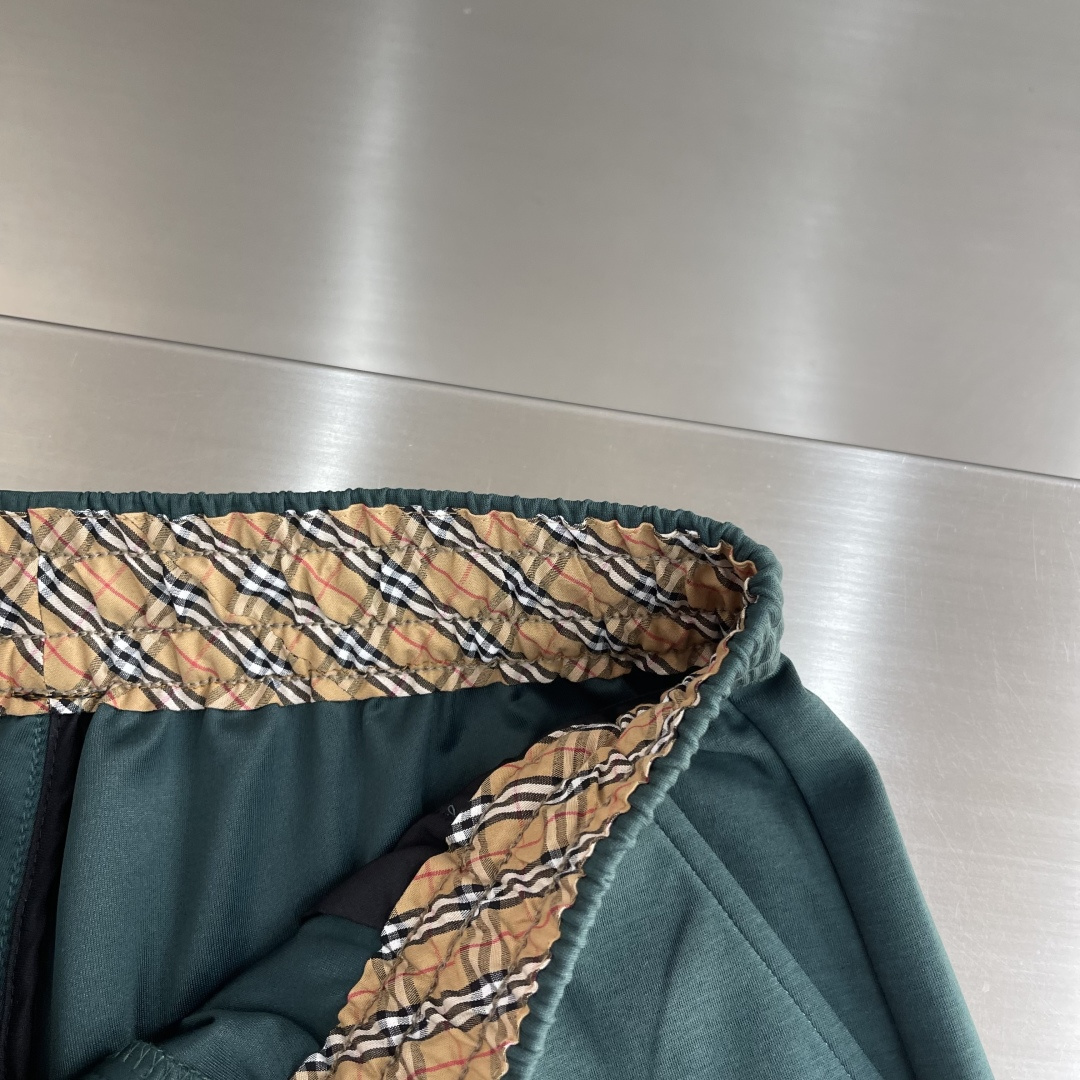 -BBR 2026春夏新款铜氨丝莫代尔休闲卫裤裤身上刺绣标志性品牌标识，客供定制品牌刻印五金配件，彰显品