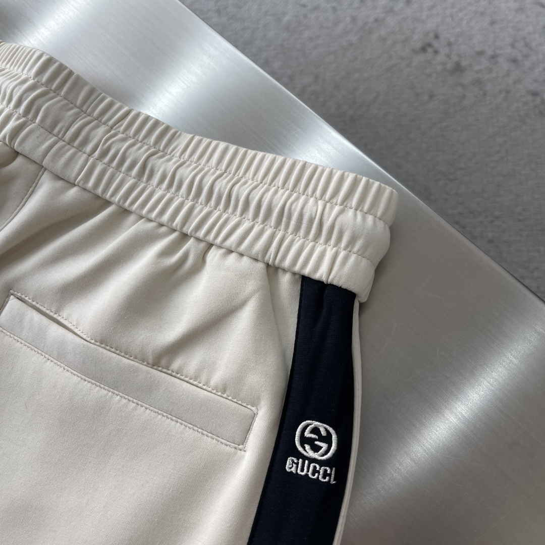 -早春款 GUCC 2026春夏新款铜氨丝莫代尔休闲卫裤，裤身上刺绣标志性品牌标识，客供定制品牌刻印五金