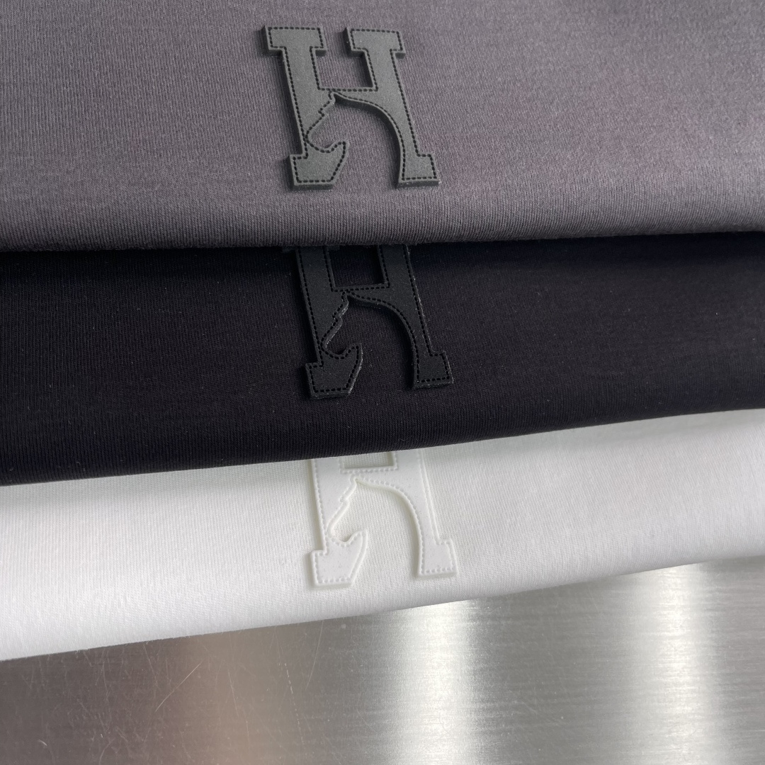 -Herme* 2026春夏系列短袖T恤码数：M-5XL 常规版型兰精莫代尔面料，225克重面料表面纹理