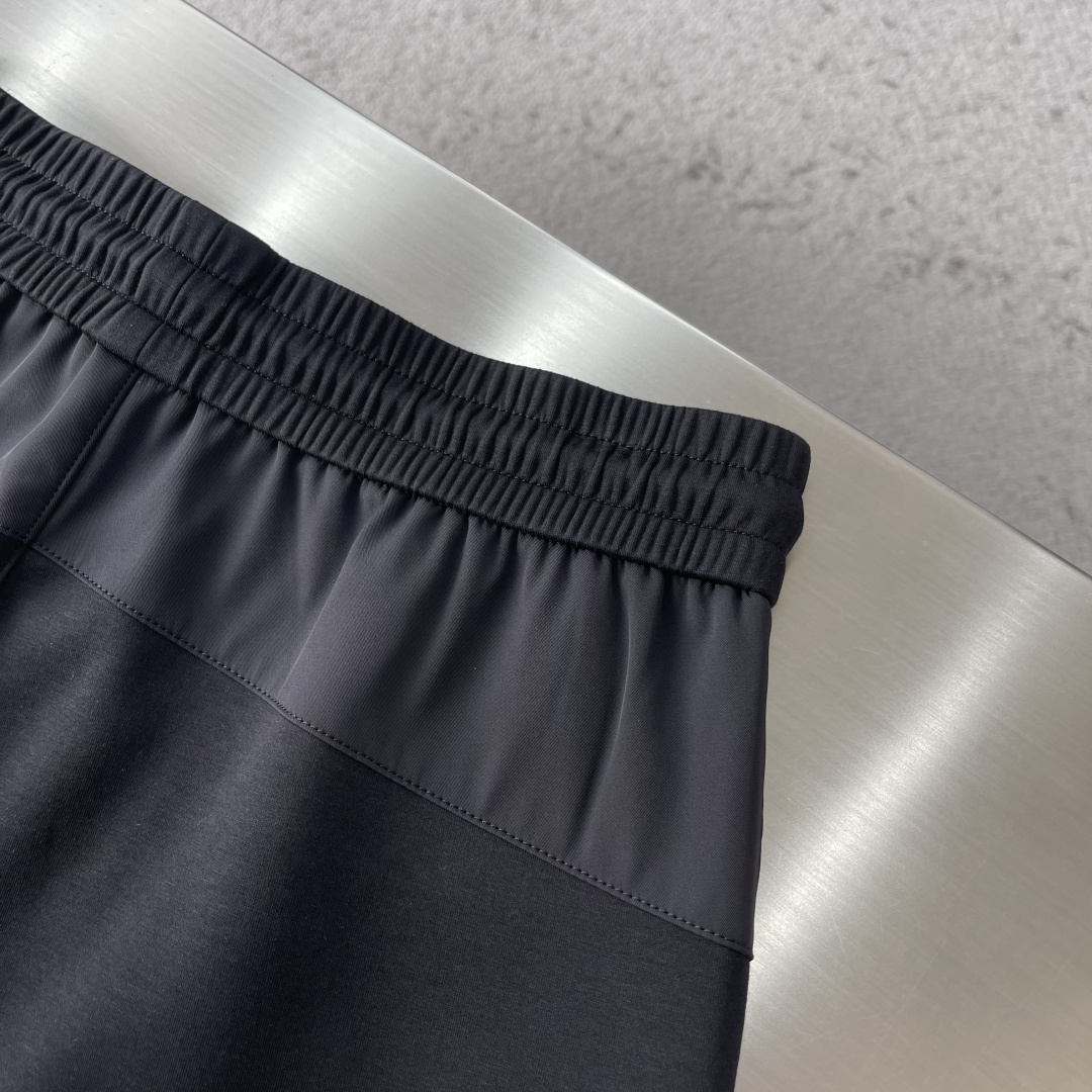 -PRAD 2026标识logo运动多袋休闲卫裤、定制原版专属面料，面料舒适透气,松紧腰头,多口袋设计！