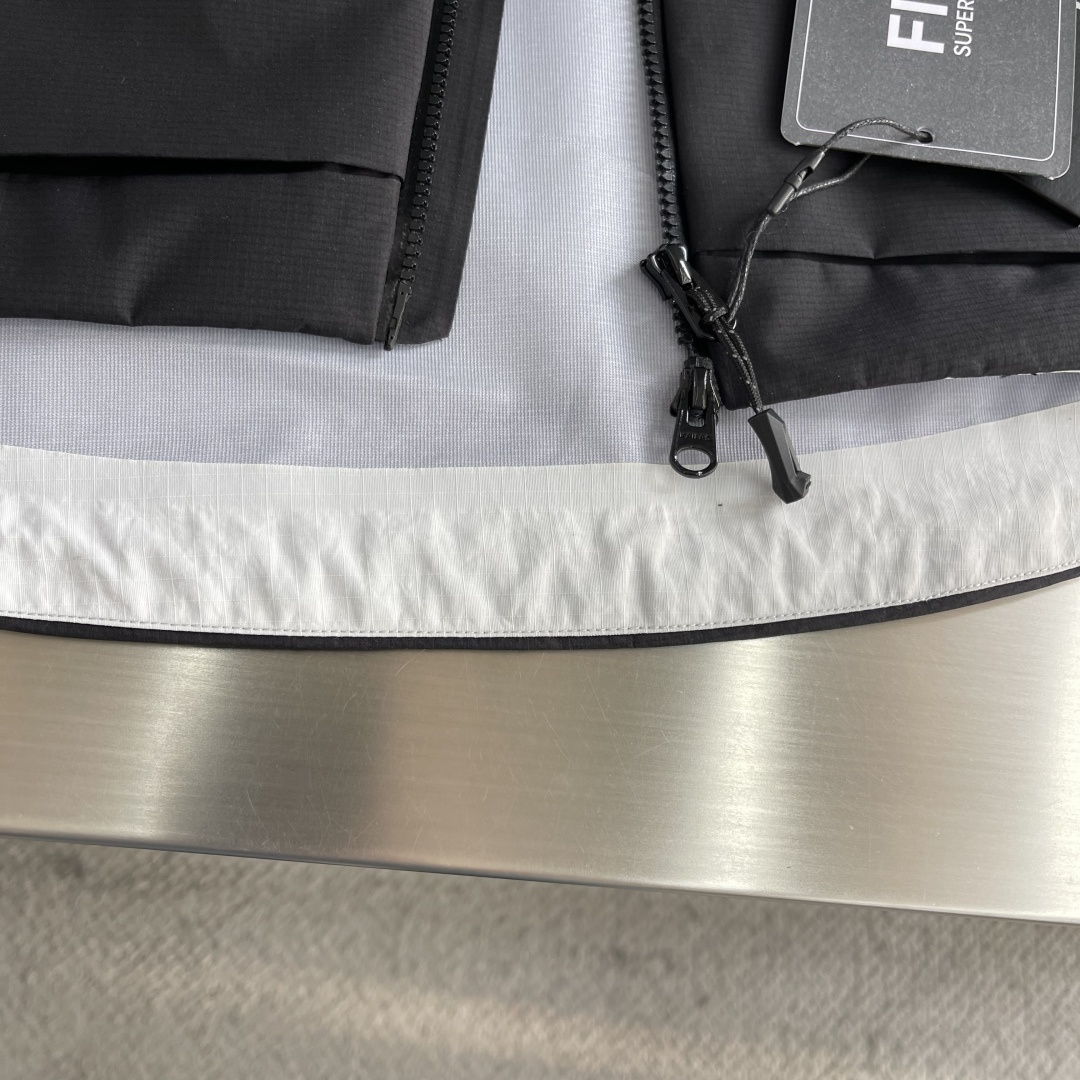 -KAILAS凯乐石 索松双开拉链轻薄冲锋衣谁说户外装备只能