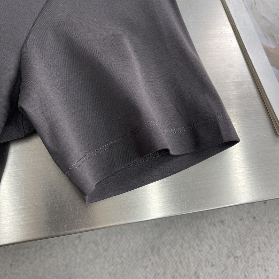 -PRAD 2026春夏系列短袖T恤码数：M-5XL 常规版型兰精莫代尔面料，225克重面料表面纹理细腻
