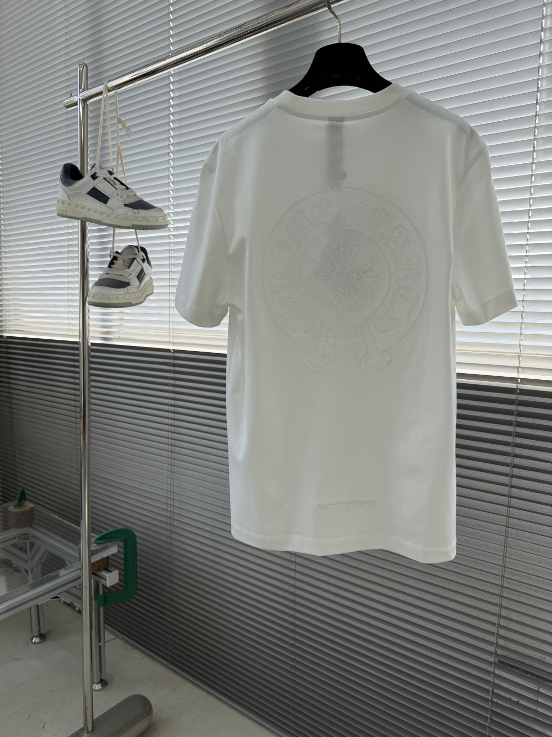 -CH 克罗心 26春夏爆款短袖这款短袖面料采用新疆长绒棉,纤维长度和强度远超普通棉,面料抗起球、抗拉伸