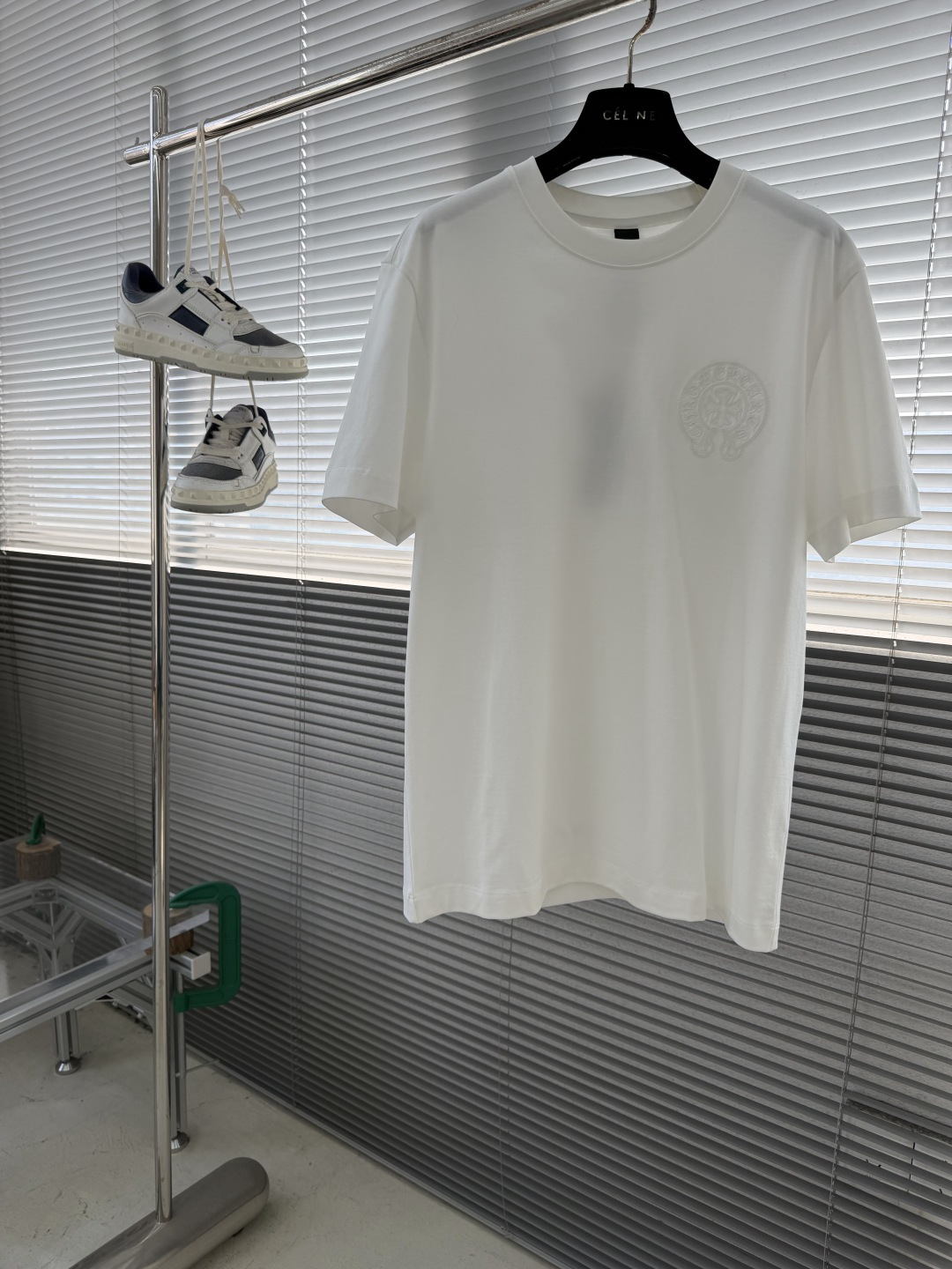 -CH 克罗心 26春夏爆款短袖这款短袖面料采用新疆长绒棉,纤维长度和强度远超普通棉,面料抗起球、抗拉伸