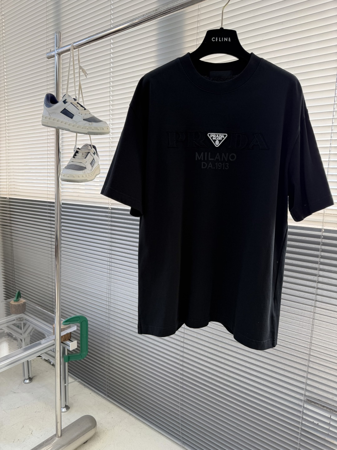 -PRAD 贴布绣字母‼️短袖T恤P家开春新款，圆领设计+高品质270g纯棉棉料，透气又舒适，夏天穿超合