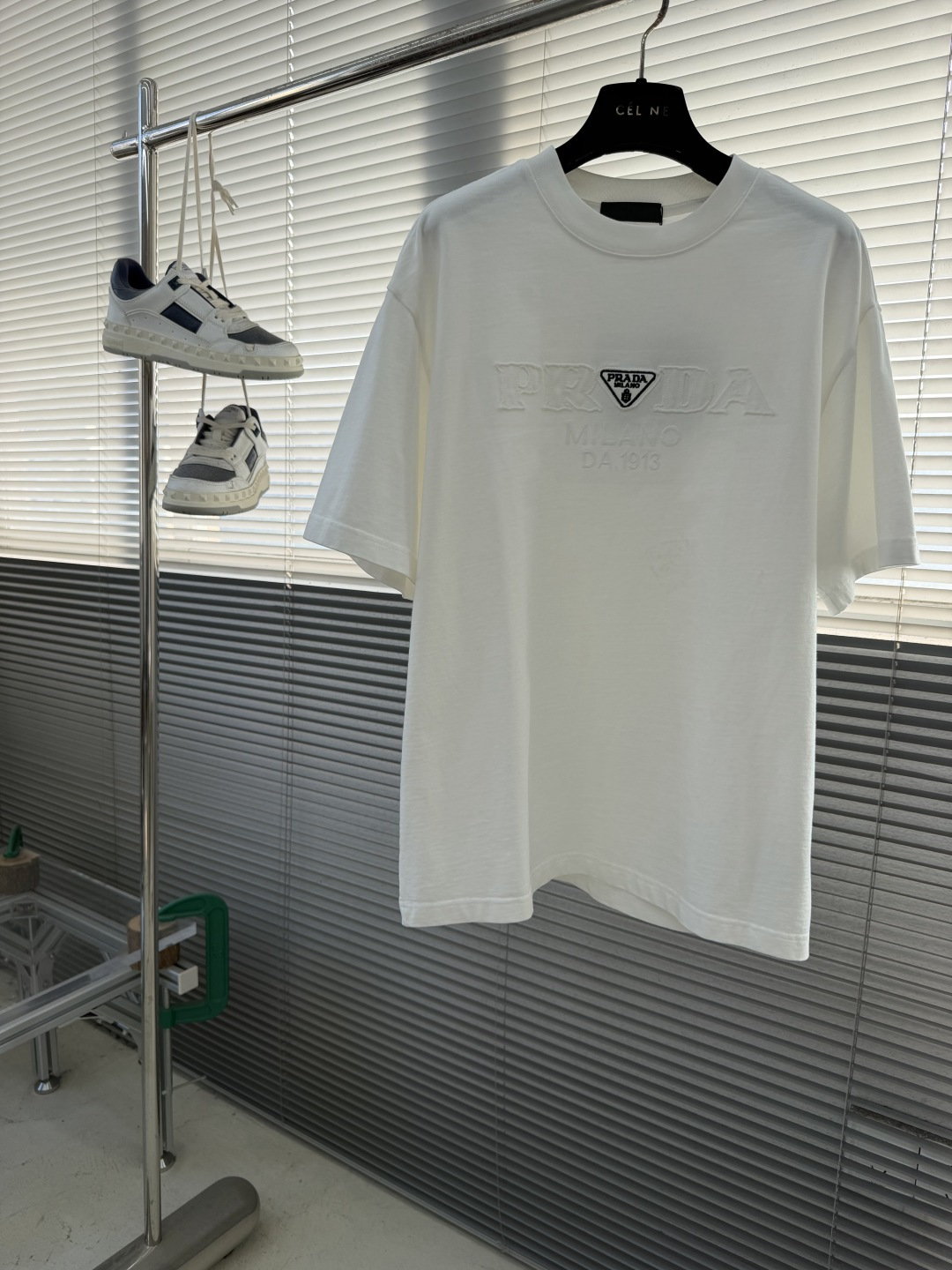 -PRAD 贴布绣字母‼️短袖T恤P家开春新款，圆领设计+高品质270g纯棉棉料，透气又舒适，夏天穿超合