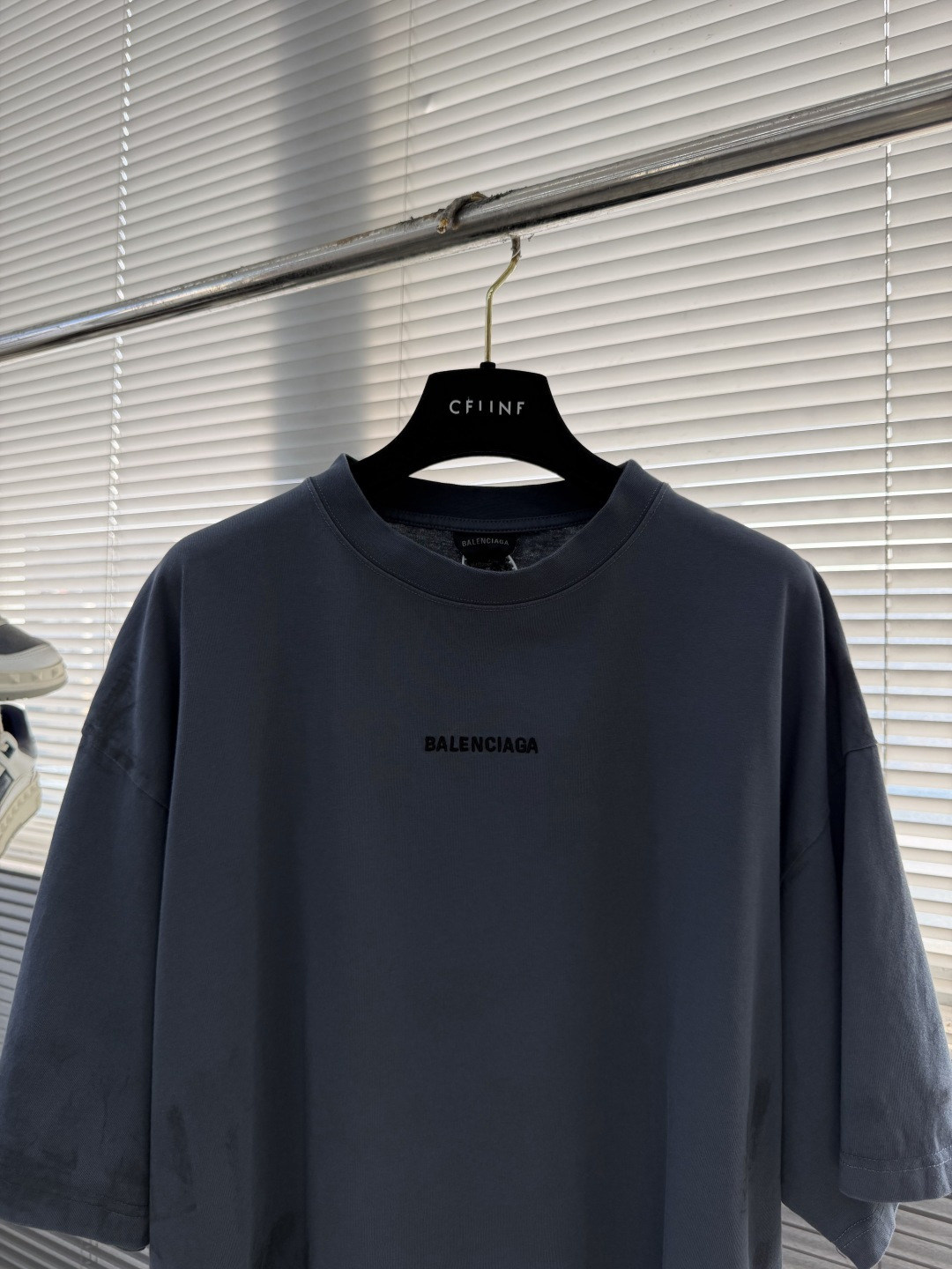 -BALENCIAG 26SS图绘褪色效果圆领刺绣短袖T恤32支巴黎棉双纱100%棉280克1*1拉架罗