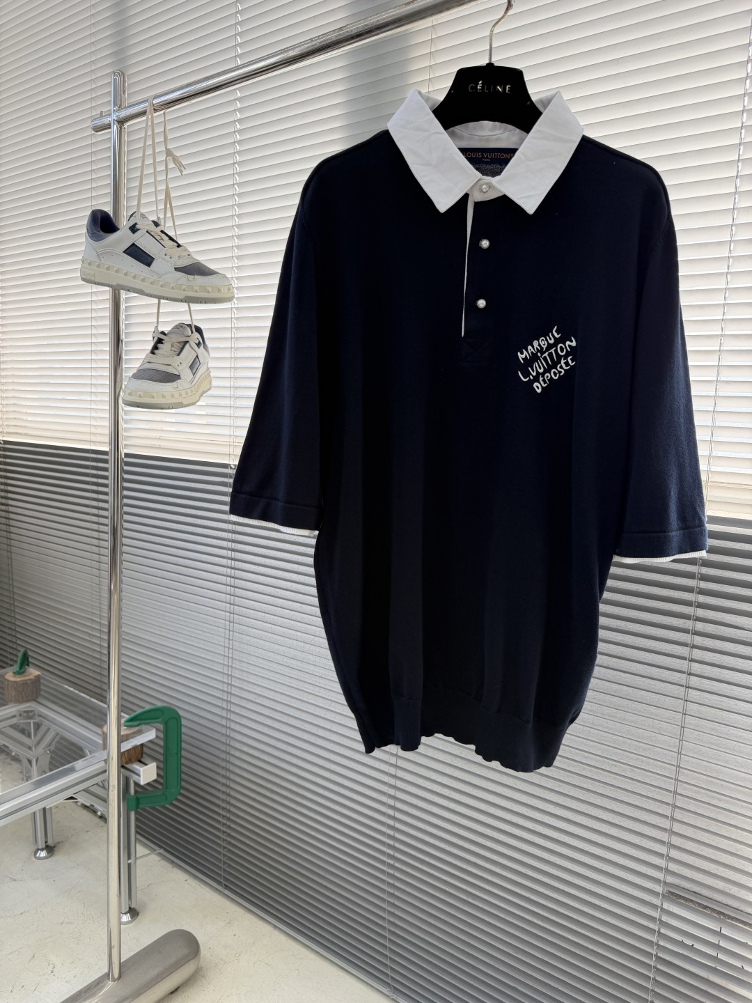 NO:743351,The highest version of the girl on the market will inspect the goods, trim the three marks on the threads, and ship the goods. If you want quality and service, add me on WeChat. We will not accept urgent orders. - Donkey Brand Button Pullover Short Sleeves The highest version on the market. The girl will inspect the goods, trim the three marks on the threads, and ship the goods. If you want quality and service, please add me on WeChat. We will not accept urgent orders. POLO shirt Custom dyed 40-count combed cotton double-ply yarn Twill cotton 75D high temperature interlining  Imported embroidery, wool fermentation and washing, 1:1 customized accessories and accessories, size S M L19860909市面最高版本小妹验货、修剪线头上三标、发货可发图及拍视频,要品质要服务的加我微信,不接急单. -驴牌 纽扣套头短袖市面最高版本小妹验货、修剪线头上三标、发货可发图及拍视频,要品质要服务的加我微信,不接急单.POLO衫 定染40支精梳棉纱双股纱线 斜纹棉布 75D高温衬布 进口刺绣 毛料酵洗 1:1定制辅料、配件 尺码S M L XL 尺码衣长胸围肩宽 S 68 11245  M 7011647 L 72120 49  XL 74124 51,路易威登-服装,louis vuitton,louis vuitton,T-shirt,,Women's clothing