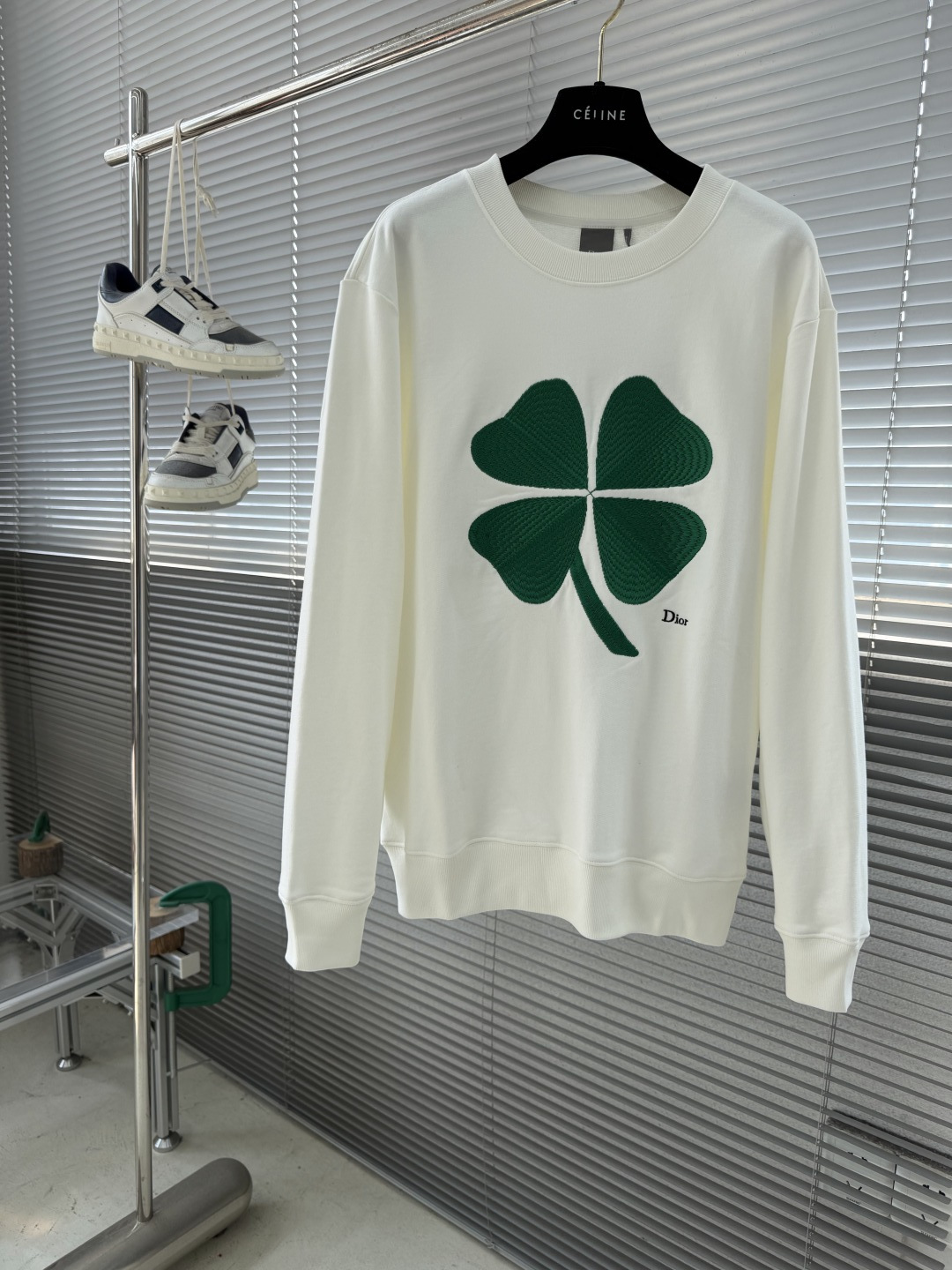 -Dio 新款🍀卫衣，这款卫衣是乔纳森。安德森(Jonathan Anderson)通过Dio* Clo