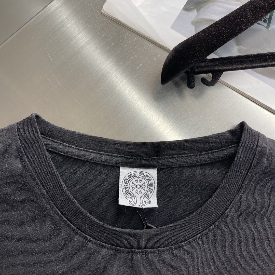 -CH 克罗心 Vintage十字马蹄藤蔓宝剑水洗长袖面料采用26织220克全棉材质 磨毛处理 做旧洗水