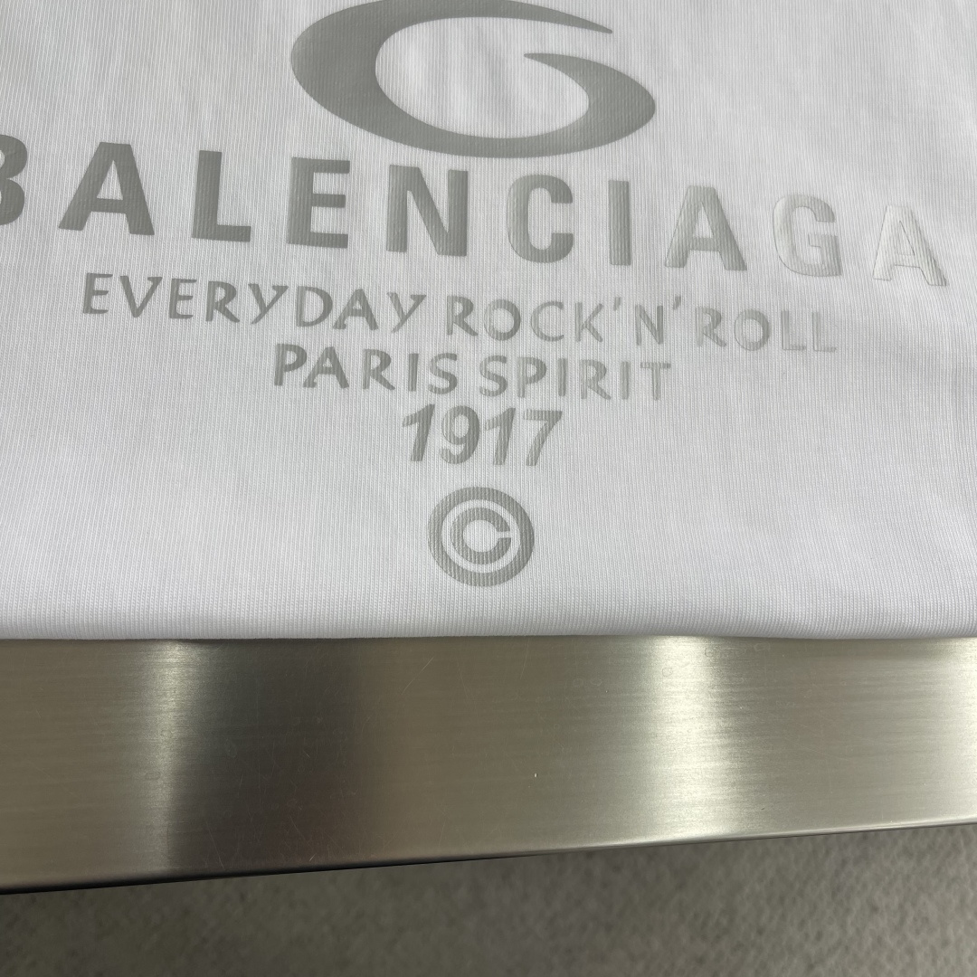 -Balenciag 2026新款原单男士休闲打底短袖T恤！时尚百搭爆款⚠️宽松版型⚠️进口双股纯棉面料