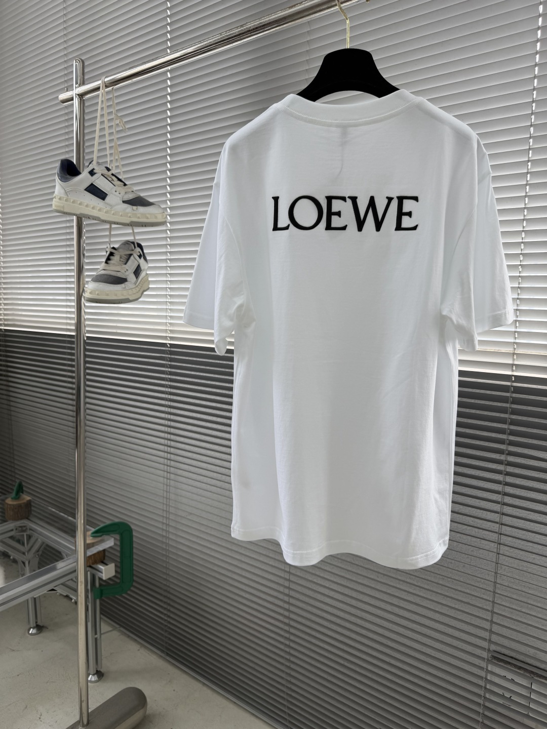 -LOEW 2026ss春夏新款首发最新款短袖圆领T恤 高端订制 设计前卫时尚！品牌logo重工艺设计 