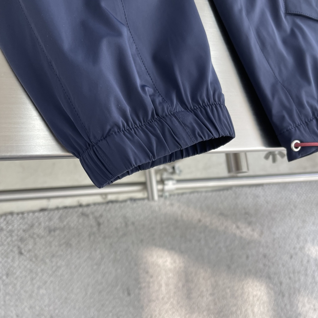 -Loro Piana 2026早春新款立领夹克外套，众多明星都爱穿的时尚百搭单品！喜欢经典简约的朋友,