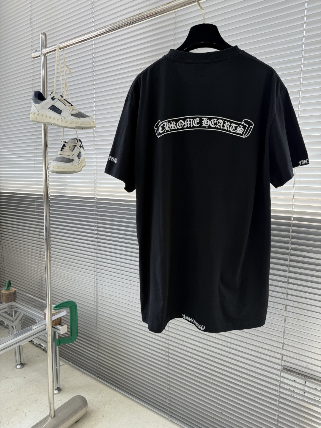 -CH 克罗心 Vintage藤蔓宝剑短袖面料采用26织220克全棉材质 磨毛处理 上身亲肤印花采用高温