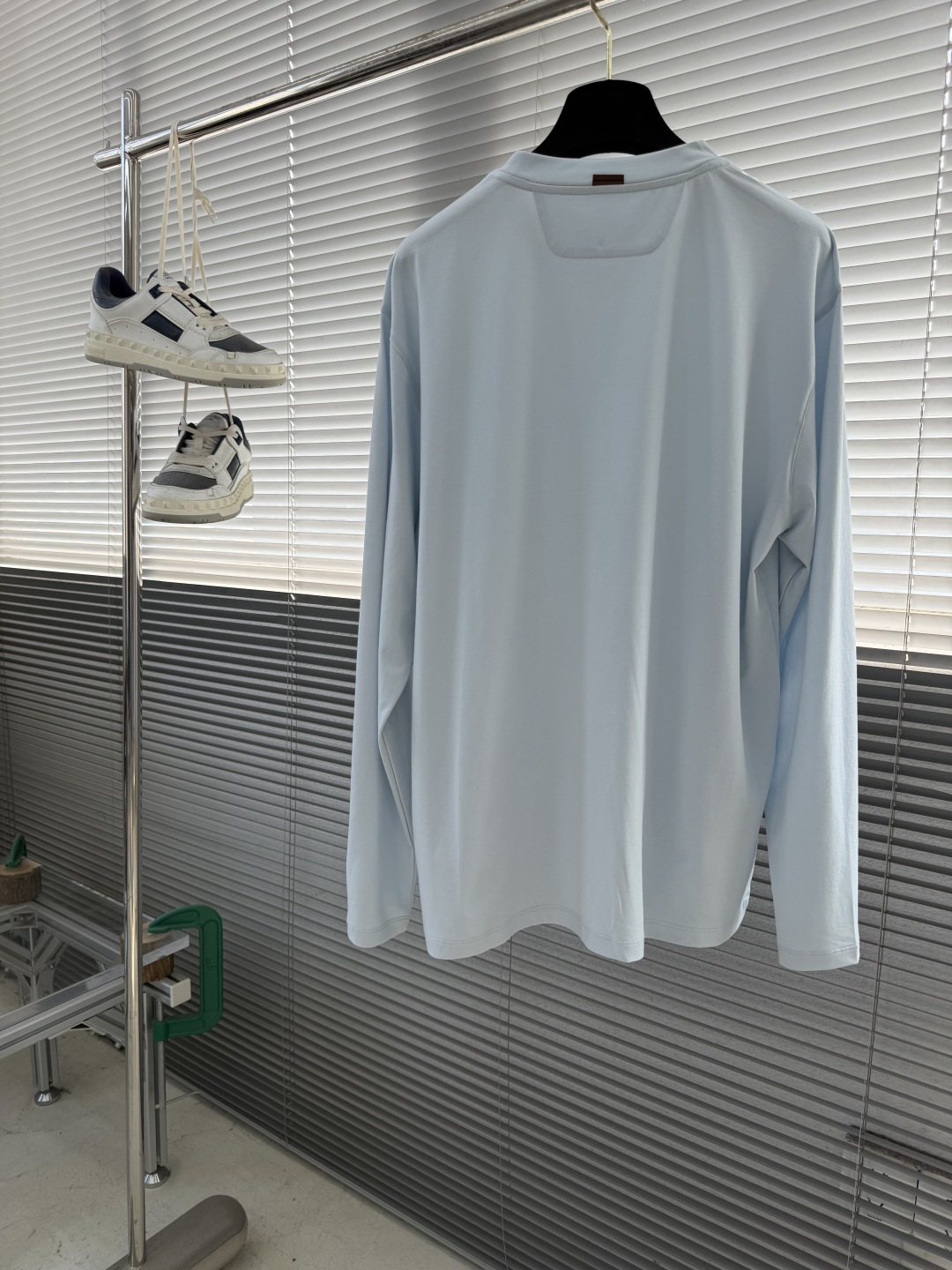 -Z ZEGN 26春夏新款长袖T恤面料定织定染，采用240克双股双纱全棉面料，经过洗水处理，手感更加舒