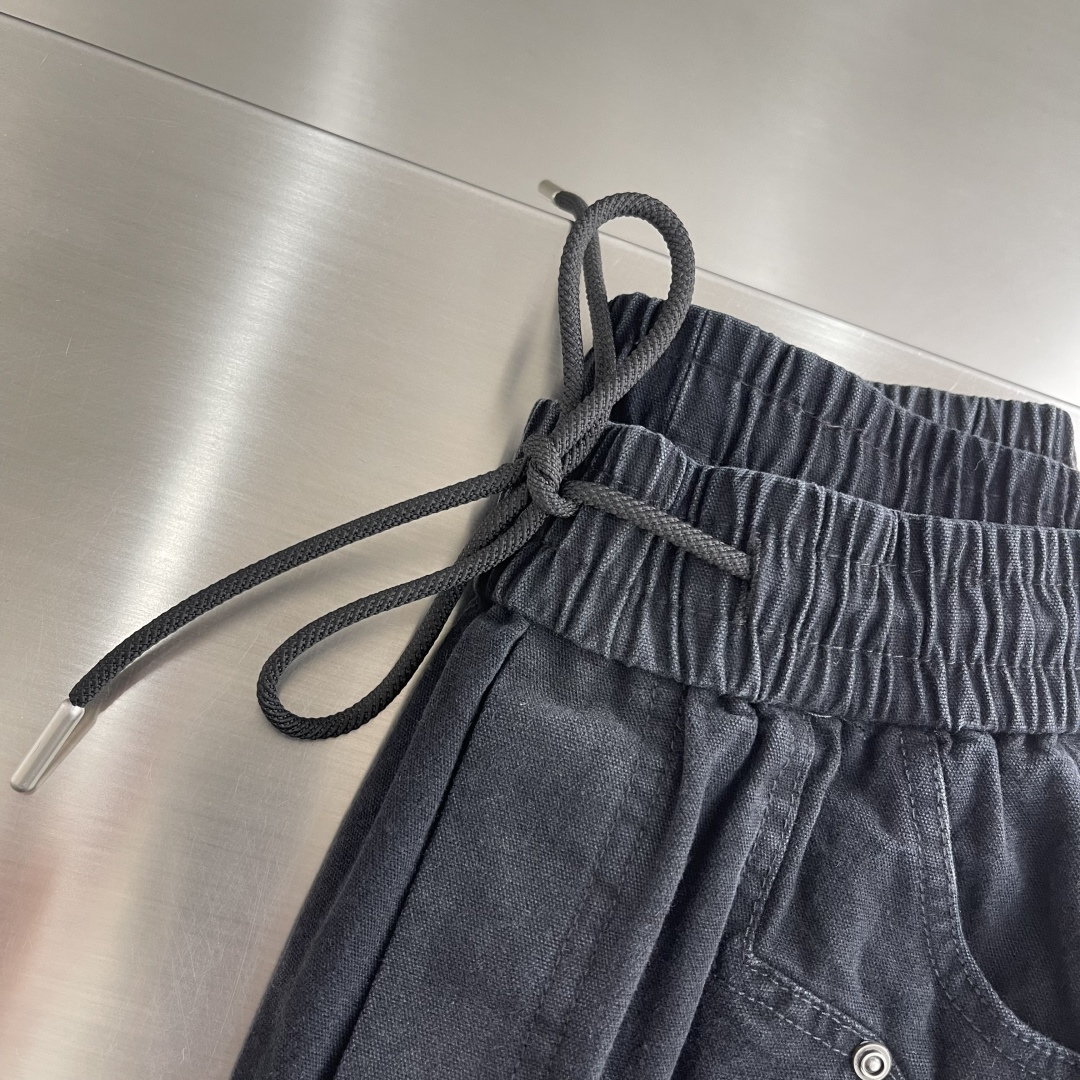 -Acne Studio 26年新款春秋休闲裤裤，采用优质高定面料，纯棉洗水珠帆布 洗水处理后既保持了珠