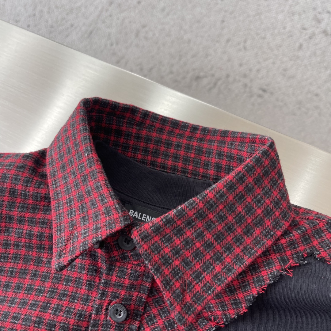 -Balenciag 26ss 假两件红黑格纹拼接衬衫尺码：S .M .L .XL衣长80818283肩
