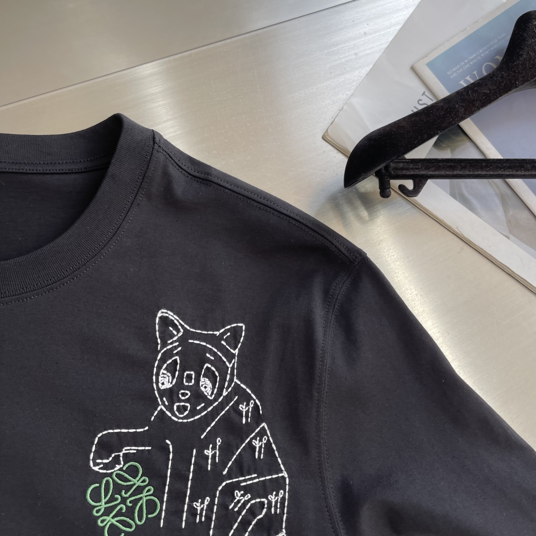 -LOEW 刺绣细节全棉T恤面料质感很好，亲肤感强，穿着舒适！码数：S-XXL肩宽4445474850胸