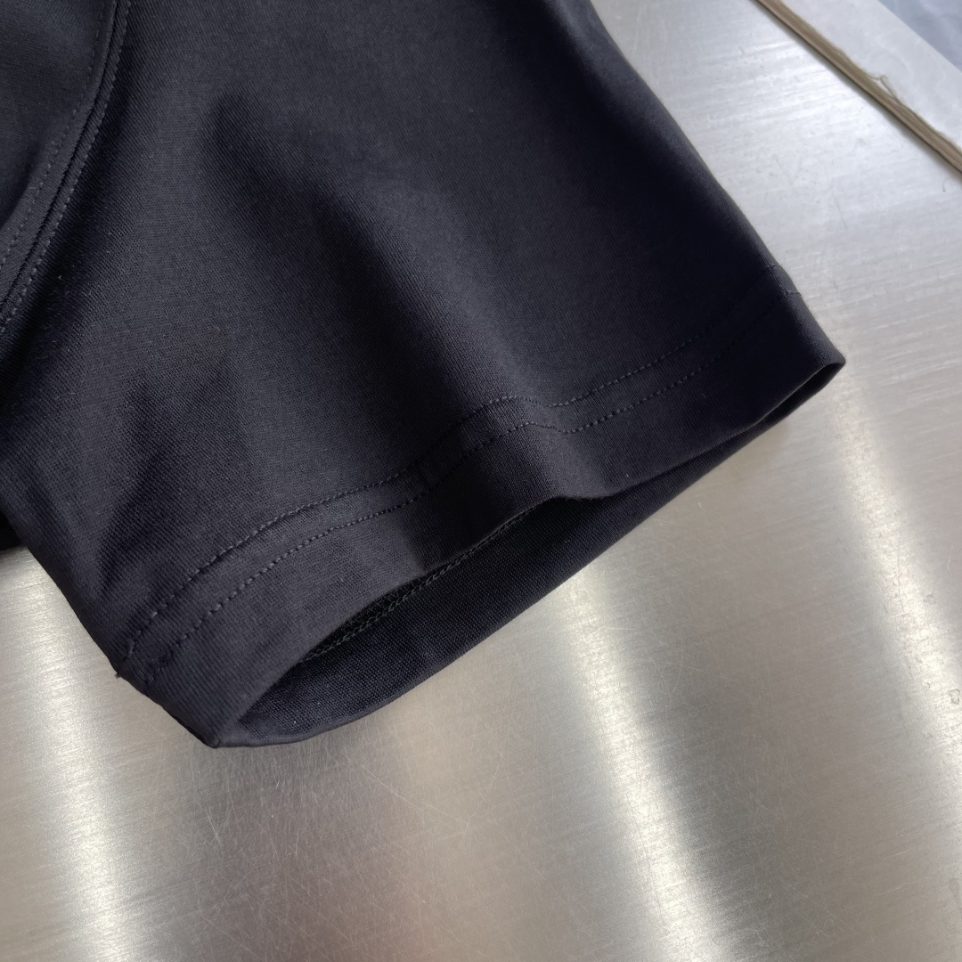 -LOEW 口袋刺绣细节全棉T恤面料质感很好舒适亲肤尺码:S-XXL肩宽4445474850胸围 101